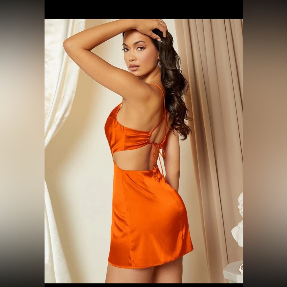 SHEIN Orange Backless‎ Dress